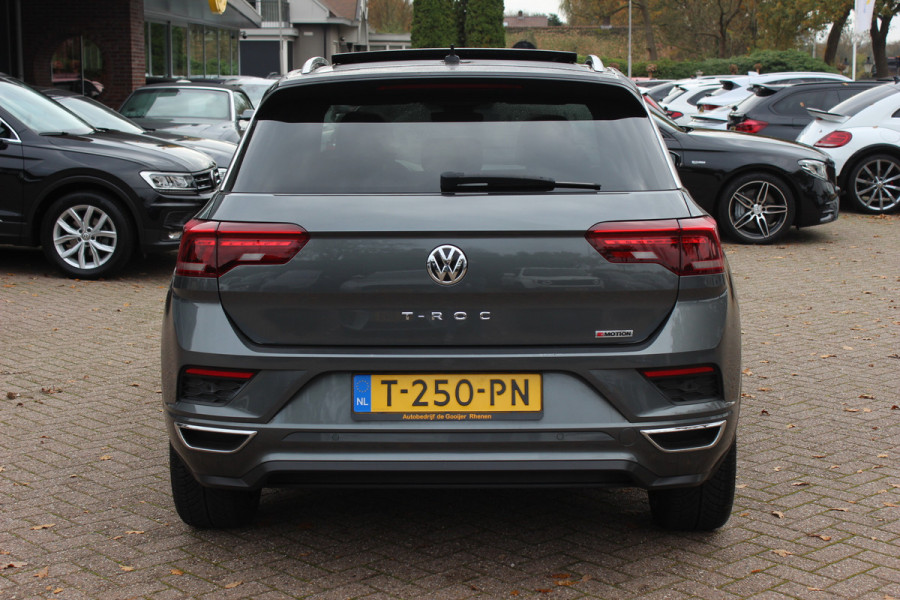 Volkswagen T-Roc 2.0 TSI 4Motion Sport 3x R-line / Panoramadak / CarPlay / Parkeerhulp V+A / 18'' / Stoelverwarming / Dodehoek / ACC