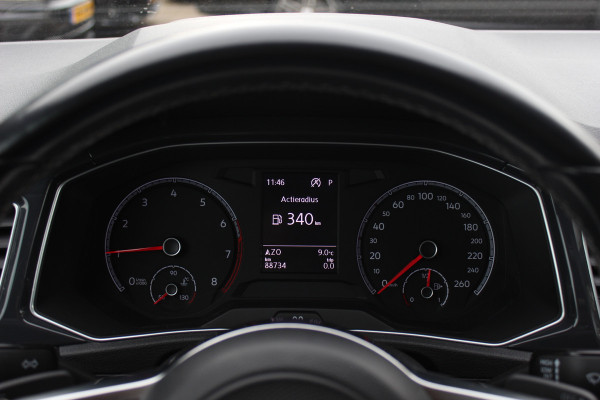 Volkswagen T-Roc 2.0 TSI 4Motion Sport 3x R-line / Panoramadak / CarPlay / Parkeerhulp V+A / 18'' / Stoelverwarming / Dodehoek / ACC