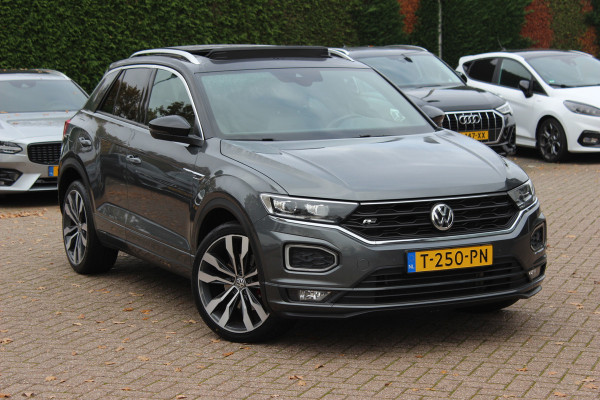 Volkswagen T-Roc 2.0 TSI 4Motion Sport 3x R-line / Panoramadak / CarPlay / Parkeerhulp V+A / 18'' / Stoelverwarming / Dodehoek / ACC