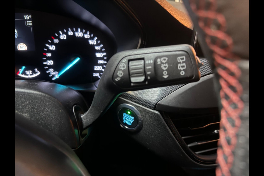 Ford Focus 1.0 EcoBoost ST Line Business Garantie Head-Up Camera PDC Cruise Navi Clima LED DAB Rijklaar