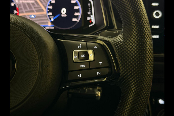 Volkswagen T-Roc 2.0 TSI 4Motion R 300PK Pano|Beats|Camera|Blind|ACC|Trekhaak|Virtual