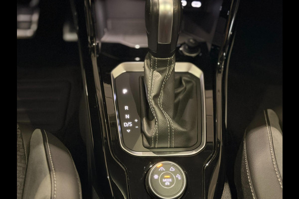 Volkswagen T-Roc 2.0 TSI 4Motion R 300PK Pano|Beats|Camera|Blind|ACC|Trekhaak|Virtual