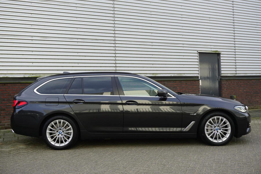 BMW 5 Serie Touring 530e xDrive Business Edition Plus/Laser Led/Leer/ Origineel Nederlands