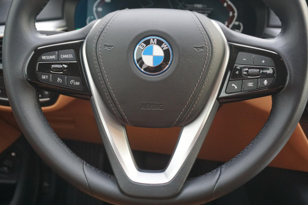 BMW 5 Serie Touring 530e xDrive Business Edition Plus/Laser Led/Leer/ Origineel Nederlands