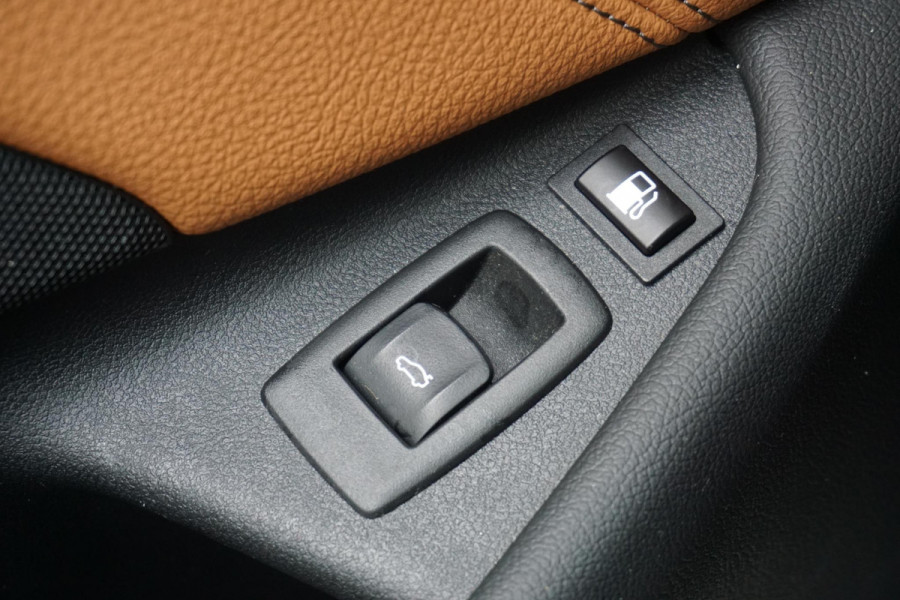 BMW 5 Serie Touring 530e xDrive Business Edition Plus/Laser Led/Leer/ Origineel Nederlands