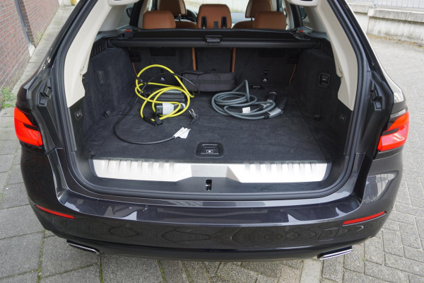 BMW 5 Serie Touring 530e xDrive Business Edition Plus/Laser Led/Leer/ Origineel Nederlands