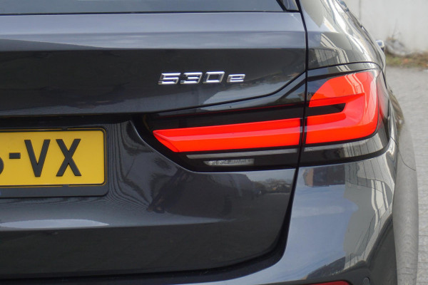 BMW 5 Serie Touring 530e xDrive Business Edition Plus/Laser Led/Leer/ Origineel Nederlands