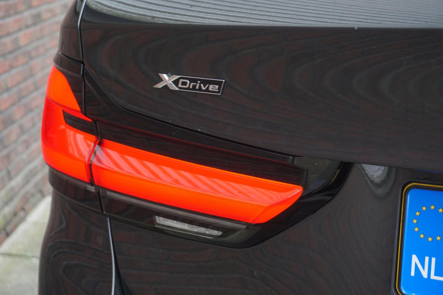 BMW 5 Serie Touring 530e xDrive Business Edition Plus/Laser Led/Leer/ Origineel Nederlands