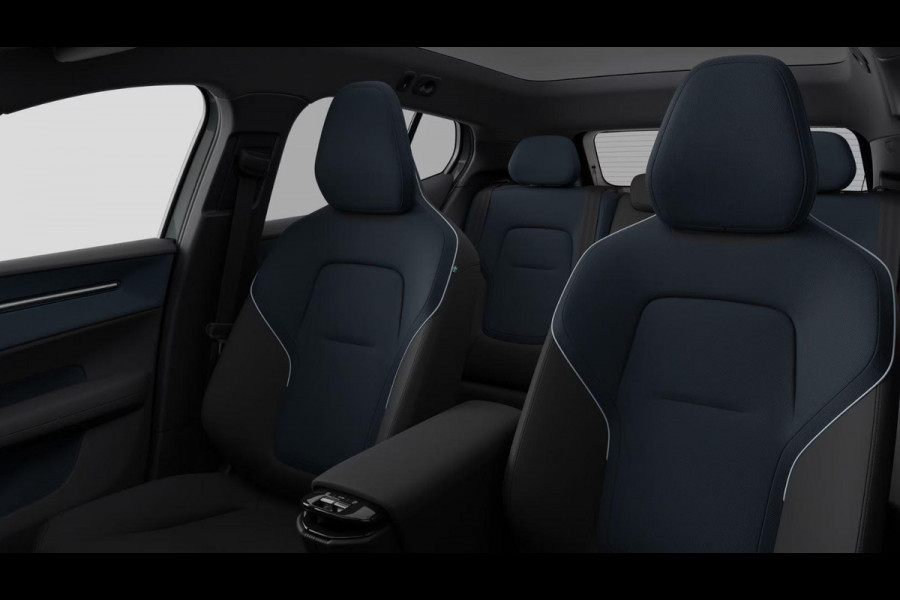 Volvo EX30 Single Motor Extended Range Ultra 69 kWh / Extra getint glas / Climate Pack / Panoramadak / 360 Camera / Elektrisch verstelbare stoelen
