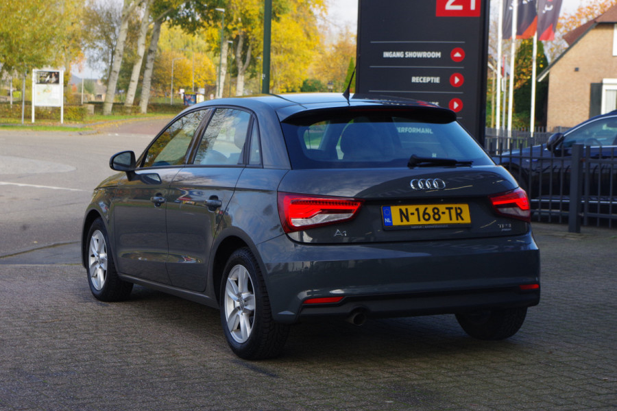 Audi A1 Sportback 1.0 TFSI Pro Line, Climate Control, Stoelverwarming, Bluetooth