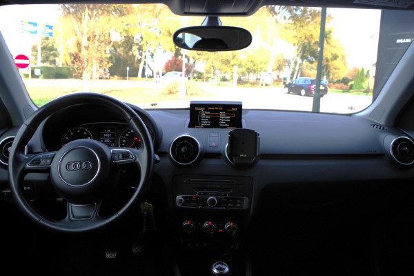Audi A1 Sportback 1.0 TFSI Pro Line, Climate Control, Stoelverwarming, Bluetooth