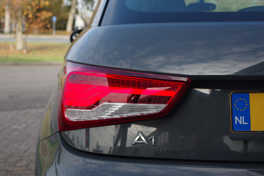 Audi A1 Sportback 1.0 TFSI Pro Line, Climate Control, Stoelverwarming, Bluetooth