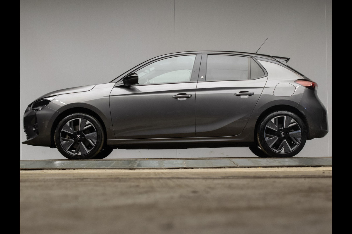 Opel CORSA-E GS Line 50 kWh Sport (APPLE CARPLAY,NAVI,DIGITALE COCKPIT,CRUISE,SPORTSTOELEN,CAMERA,GETINT,NETTESTAAT)