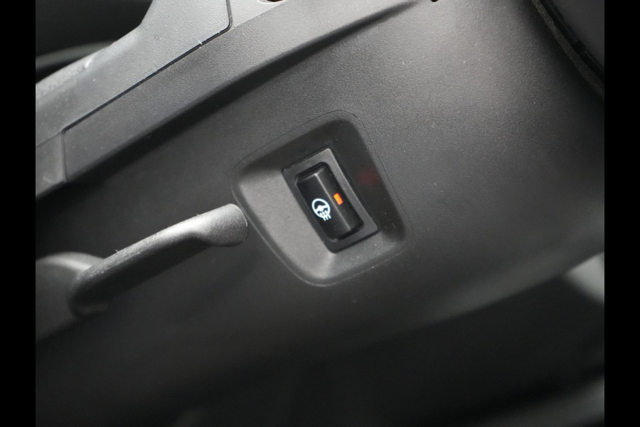 BMW X1 xDrive25e M Sport Plug In Hybrid Storm Bay Metallic 221pk Dealer O.H. PHEV | Panodak | Head Up | Adaptive Cruise | Camera | Stoelen & Stuur Verwarmd | Sfeerverlichting | Keyless | Navigatie | 19"L.M | DAB |