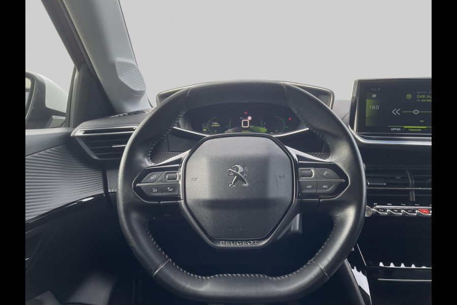 Peugeot 208 1.2 PureTech Blue Lease Allure | Two-tone | Apple Carplay & Android auto