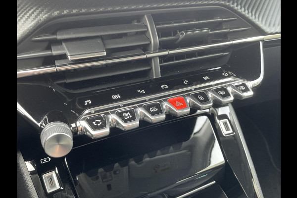 Peugeot 208 1.2 PureTech Blue Lease Allure | Two-tone | Apple Carplay & Android auto