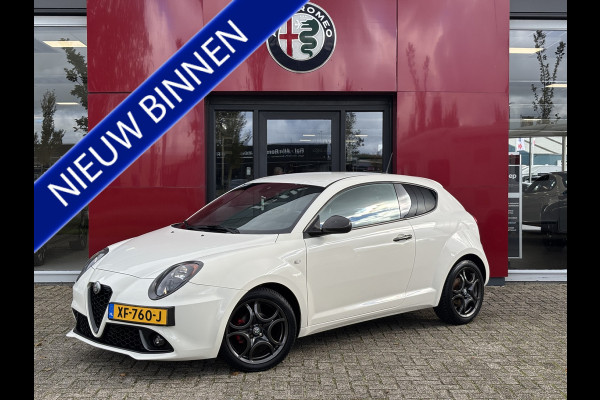 Alfa Romeo MiTo TwinAir 105PK | 17" velgen | Carbon aankleding | parkeersensoren achter
