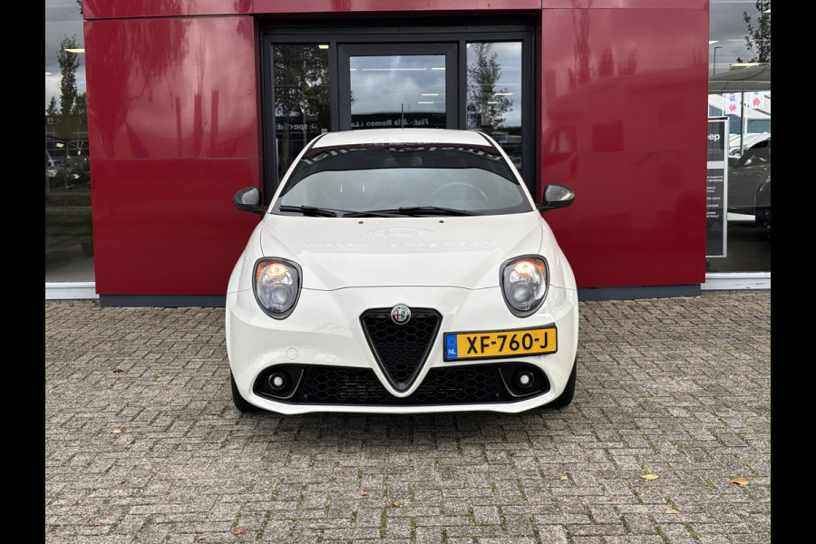 Alfa Romeo MiTo TwinAir 105PK | 17" velgen | Carbon aankleding | parkeersensoren achter