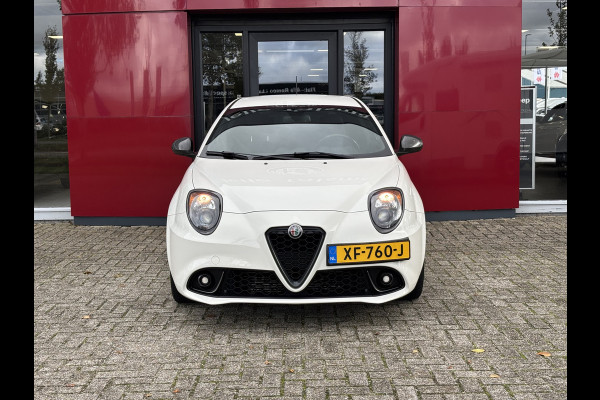 Alfa Romeo MiTo TwinAir 105PK | 17" velgen | Carbon aankleding | parkeersensoren achter
