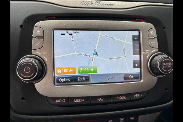 Alfa Romeo MiTo TwinAir 105PK | 17" velgen | Carbon aankleding | parkeersensoren achter