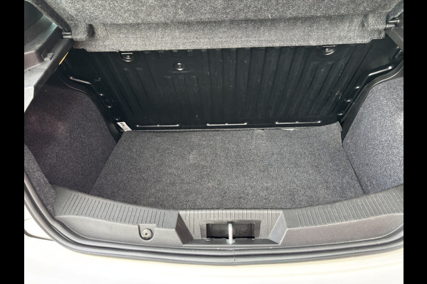 Alfa Romeo MiTo TwinAir 105PK | 17" velgen | Carbon aankleding | parkeersensoren achter