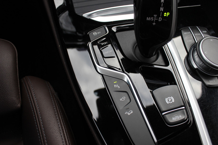 BMW X4 xDrive20i High Exe. M Sport / Full option! / Panoramadak / 360Camera / Head-up / Leder / Harman Kardon / 20'' / Stuurverwarming / Navigatie / Dodehoek / ACC / Stoelverwarming 4x