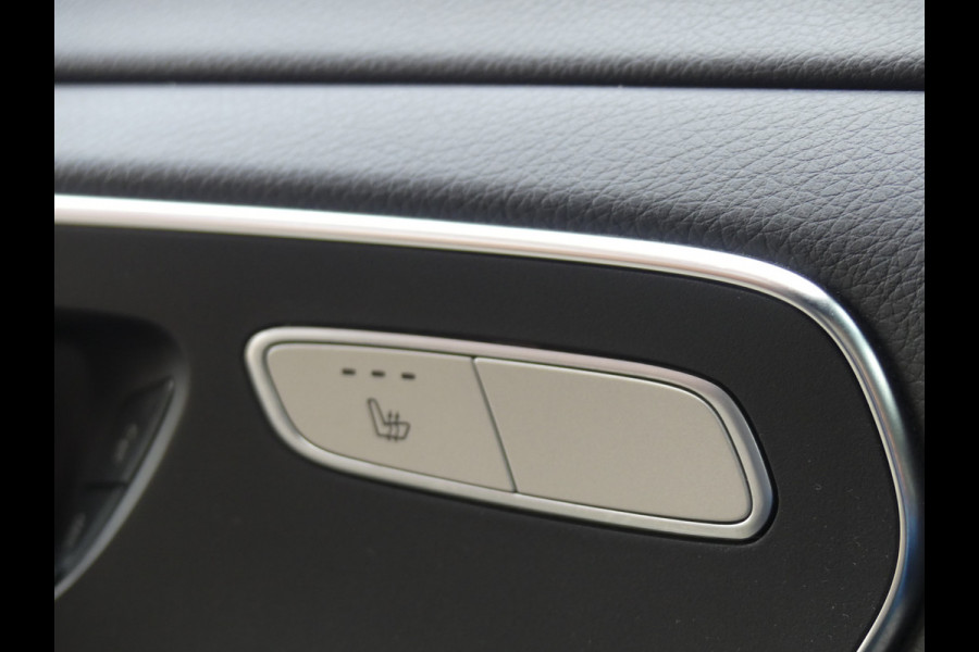 Mercedes-Benz V-Klasse 300d 4-MATIC Extra Lang AMG DC LED/LEER/Trekhaak/PDC