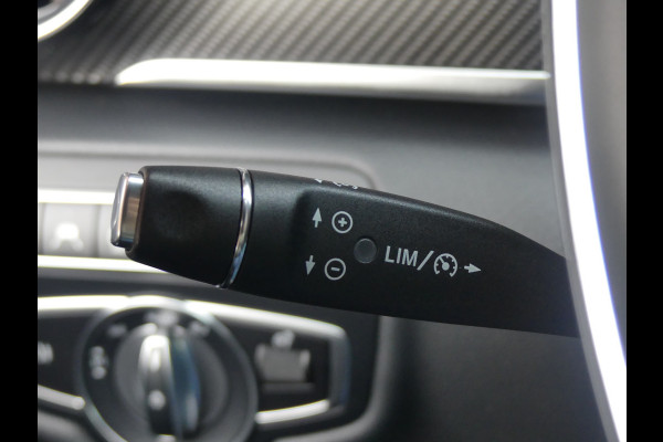 Mercedes-Benz V-Klasse 300d 4-MATIC Extra Lang AMG DC LED/LEER/Trekhaak/PDC