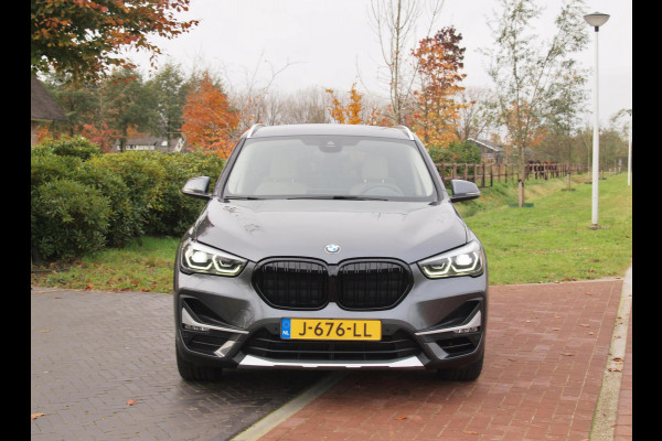 BMW X1 xDrive25e eDrive Edition | Head-Up Display | Harman Kardon | Apple Carplay | Sfeerverlichting | Trekhaak |