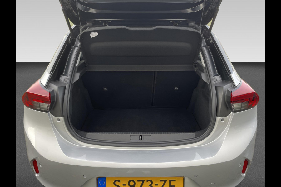 Opel Corsa 1.2 Level 3 | Two-tone | Camera | Apple Carplay & Android auto