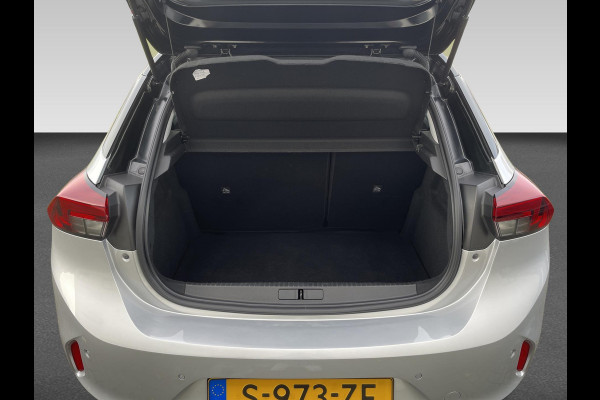 Opel Corsa 1.2 Level 3 | Two-tone | Camera | Apple Carplay & Android auto
