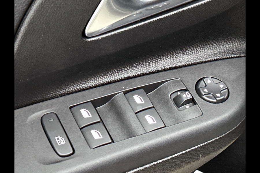 Opel Corsa 1.2 Turbo 136pk Hybrid GS Auto. Navigatie Apple Carplay/ Android Auto Camera Parkeersensoren Cruise Control Stoel- en stuurverwarming Airco Lichtmetalen velgen Getinte ramen