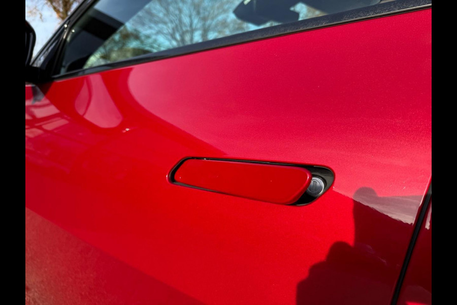 Kia Ev6 GT AWD 77.4 kWh 585PK!| PANO | KIA GARANTIE T/M 2029 | STOEL/STUUR VERW. | 360 CAMERA| ELEK. ACHTERKLEP| HEAD-UP| MERIDIAN AUDIO|