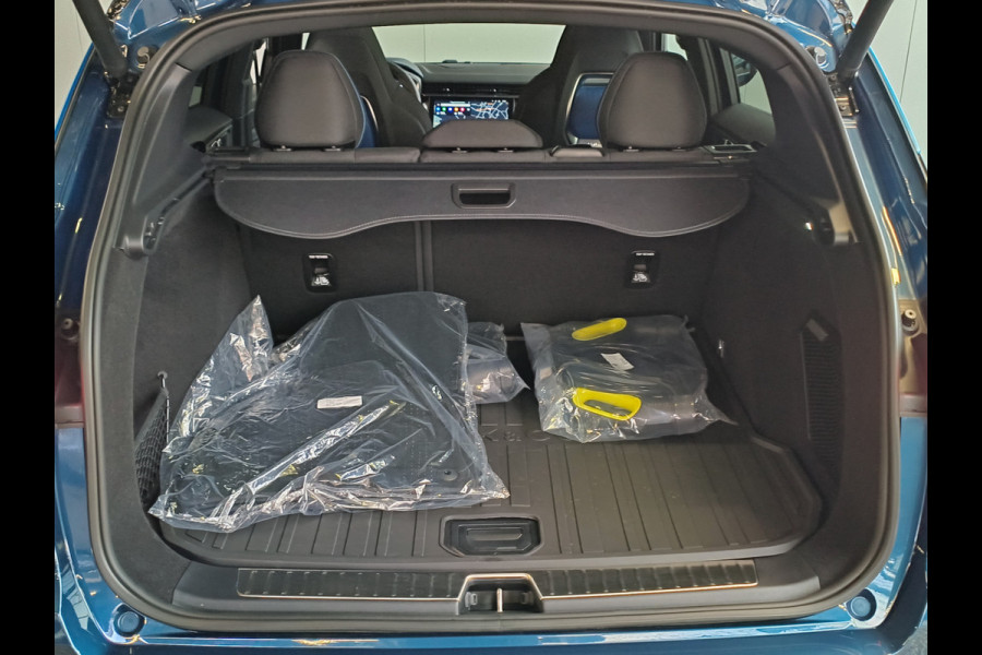 Lynk & Co 01 1.5 261PK Plug-in Hybrid * 360* camera Pano/dak Apple/Carplay Adaptive/Cruise Rijklaar + Fabrieksgarantie Henk Jongen Auto's in Helmond,  al 50 jaar service zoals 't hoort!