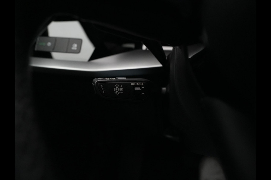 Audi A3 Sportback 40 TFSI e 204pk Edition Navigatie Pdc Acc Stoelverwarming Carplay 294