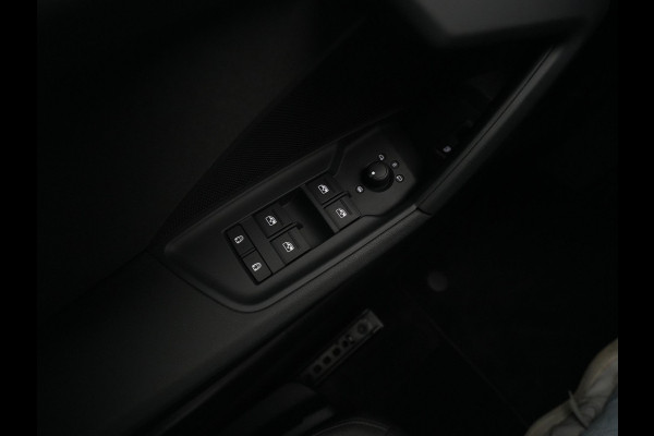 Audi A3 Sportback 40 TFSI e 204pk Edition Navigatie Pdc Acc Stoelverwarming Carplay 294