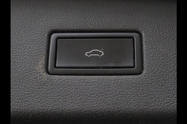 Volkswagen Tiguan Allspace 1.5 TSI R Line 7-persoons | Carplay | Adaptive cruise | 19'' | Navigatie | Camera | Virtual Cockpit | Full LED | Keyless | Park Assist | DAB | Climate control