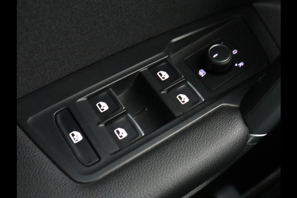 Volkswagen Tiguan Allspace 1.5 TSI R Line 7-persoons | Carplay | Adaptive cruise | 19'' | Navigatie | Camera | Virtual Cockpit | Full LED | Keyless | Park Assist | DAB | Climate control
