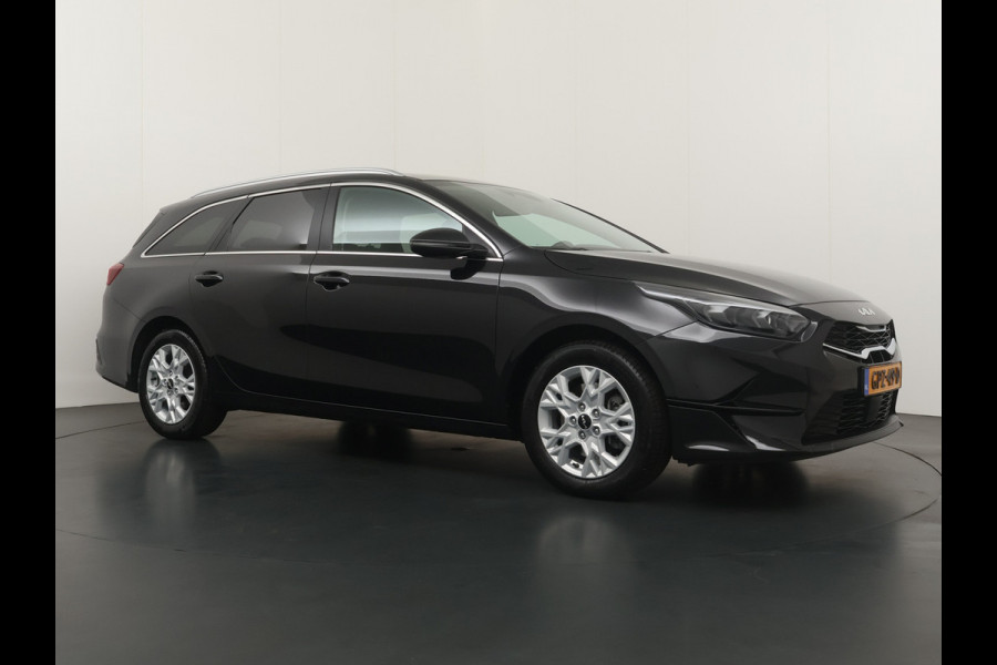 Kia Ceed Sportswagon 1.5 T-GDi DynamicPlusLine - Lichtmetalen Velgen - Stoel/Stuurverwarming - LED Koplampen - Navigatie - Fabrieksgarantie Tot 2031