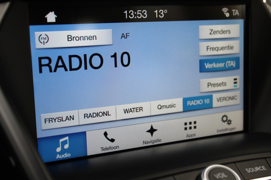 Ford Kuga 1.5-182pk EcoBoost ST-Line AWD-AUTOMAAT. Ideale caravantrekker: vierwielaangedreven automaat, trekgewicht 1.850kg ! Autm. airco dual, adapt. cruise cntrl, navigatie, telefoonvoorb., stoel- en voorraamverw., bi-xenon verl., lm wielen, camera, pdc v+a, Sony soundsyst., side- en laneassist etc.