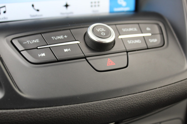 Ford Kuga 1.5-182pk EcoBoost ST-Line AWD-AUTOMAAT. Ideale caravantrekker: vierwielaangedreven automaat, trekgewicht 1.850kg ! Autm. airco dual, adapt. cruise cntrl, navigatie, telefoonvoorb., stoel- en voorraamverw., bi-xenon verl., lm wielen, camera, pdc v+a, Sony soundsyst., side- en laneassist etc.