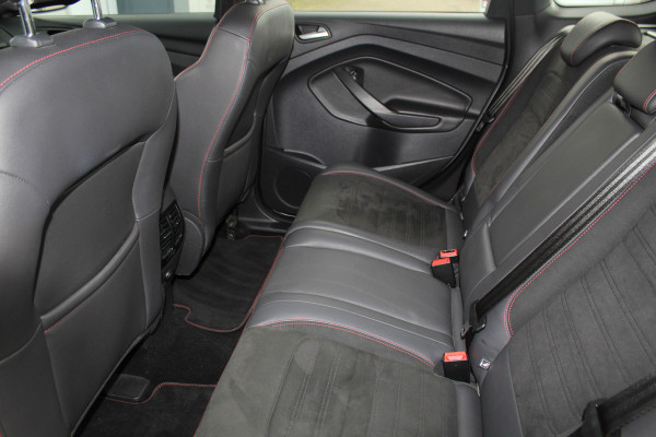 Ford Kuga 1.5-182pk EcoBoost ST-Line AWD-AUTOMAAT. Ideale caravantrekker: vierwielaangedreven automaat, trekgewicht 1.850kg ! Autm. airco dual, adapt. cruise cntrl, navigatie, telefoonvoorb., stoel- en voorraamverw., bi-xenon verl., lm wielen, camera, pdc v+a, Sony soundsyst., side- en laneassist etc.