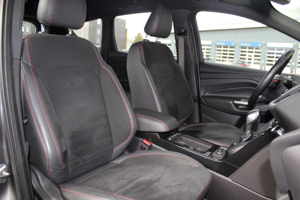 Ford Kuga 1.5-182pk EcoBoost ST-Line AWD-AUTOMAAT. Ideale caravantrekker: vierwielaangedreven automaat, trekgewicht 1.850kg ! Autm. airco dual, adapt. cruise cntrl, navigatie, telefoonvoorb., stoel- en voorraamverw., bi-xenon verl., lm wielen, camera, pdc v+a, Sony soundsyst., side- en laneassist etc.