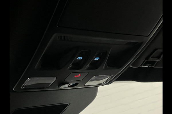 Ford Kuga 1.5 EcoBoost ST-Line X *1800 kg Trekgewicht | Open dak | Trekhaak | Adapt. cruise control | Carplay | Stuur-/Stoelverwarming