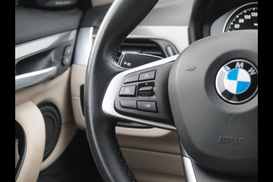 BMW X1 xDrive25e eDrive Edition | Head-Up Display | Harman Kardon | Apple Carplay | Sfeerverlichting | Trekhaak |