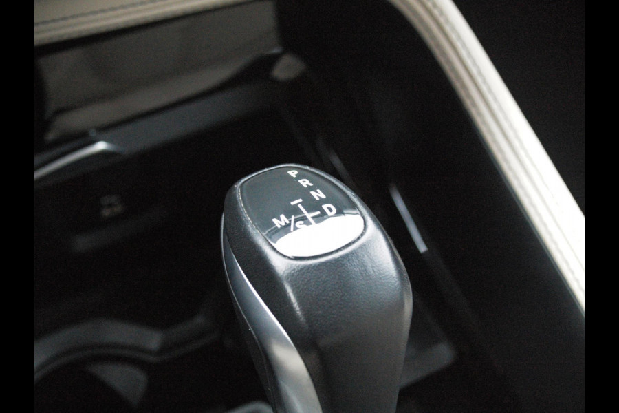 BMW X1 xDrive25e eDrive Edition | Head-Up Display | Harman Kardon | Apple Carplay | Sfeerverlichting | Trekhaak |