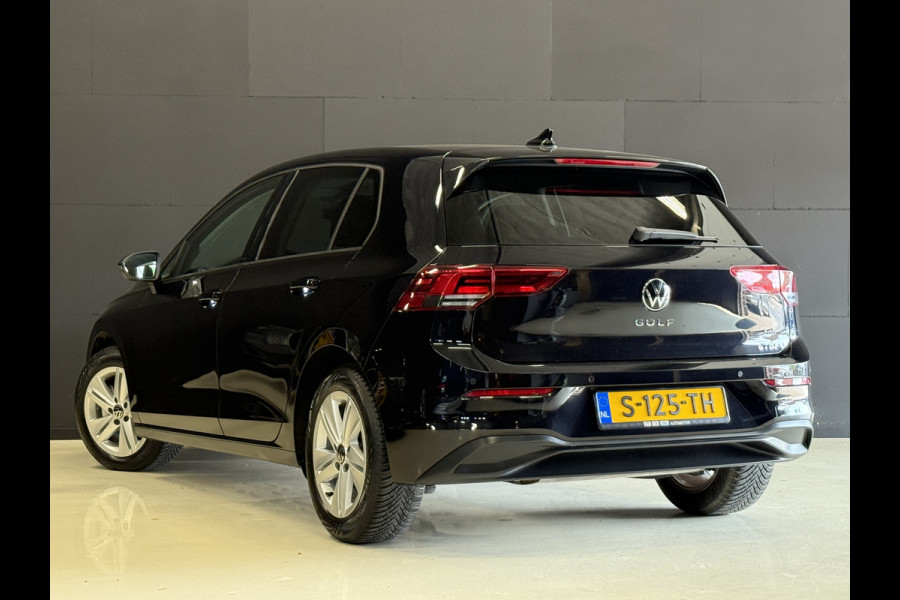 Volkswagen Golf 1.5 eTSI Life Business | Apple Carplay | Elek. stoelen | Draadloze tel. lader