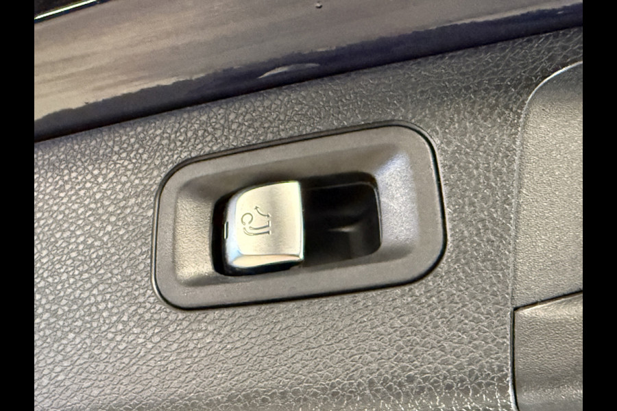 Mercedes-Benz E-Klasse Estate 200 AMG Business Solution Sport Automaat | Lederen sportstoelen | Elektr. trekhaak | Sfeerverlichting | Adaptive | Camera