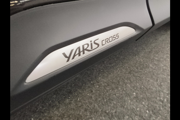 Toyota Yaris Cross 1.5 Hybrid 115 Active Rijklaar + Fabrieksgarantie tot 06-2029 Henk Jongen Auto's in Helmond,  al 50 jaar service zoals 't hoort!