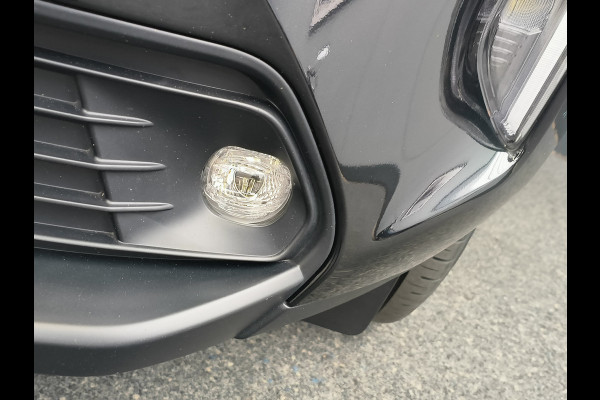 Toyota Yaris Cross 1.5 Hybrid 115 Active Rijklaar + Fabrieksgarantie tot 06-2029 Henk Jongen Auto's in Helmond,  al 50 jaar service zoals 't hoort!